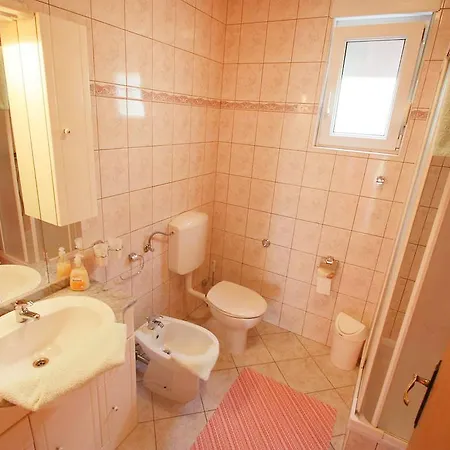 Apartman Ena 2